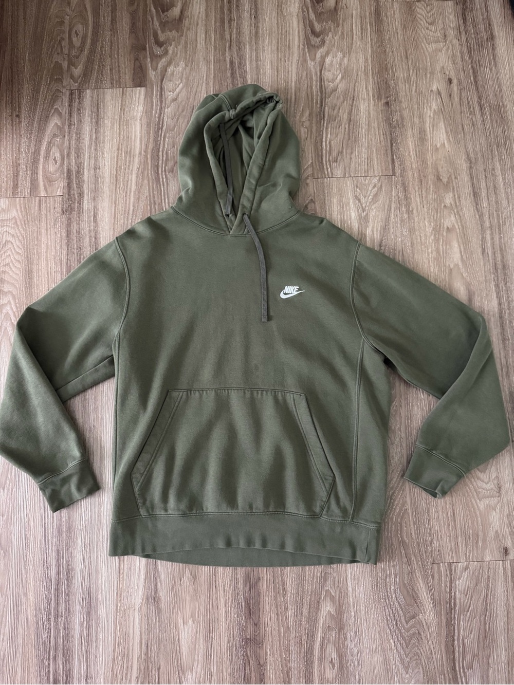 Nike Hoodie Mens Large Green Sportswear Club Fleece Pullover
